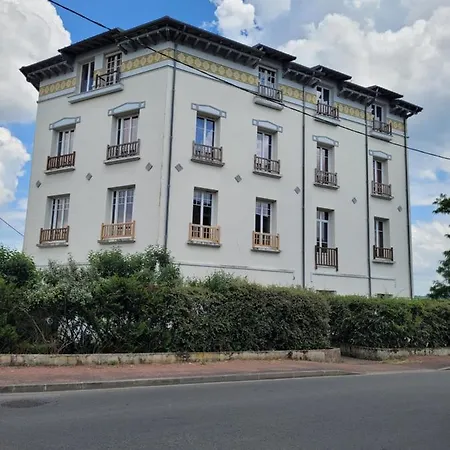 Appartement Meuble Renove Ideal Pour Curistes Ou Vacanciers La Roche-Posay Exterior photo