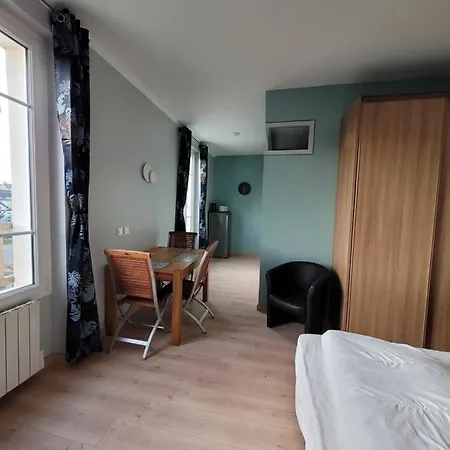 Appartement Meuble Renove Ideal Pour Curistes Ou Vacanciers La Roche-Posay Exterior photo